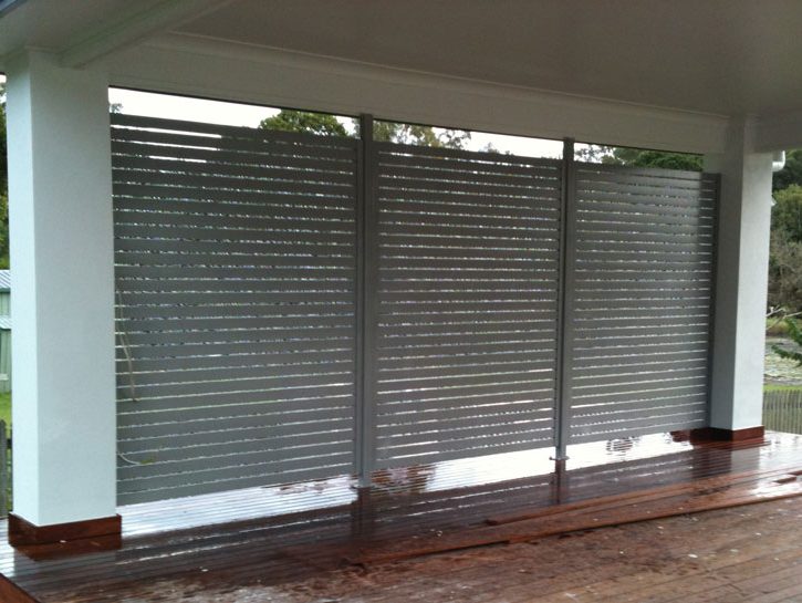 Slatted privacy screens by Hiliner Pool Fencing Brisbane