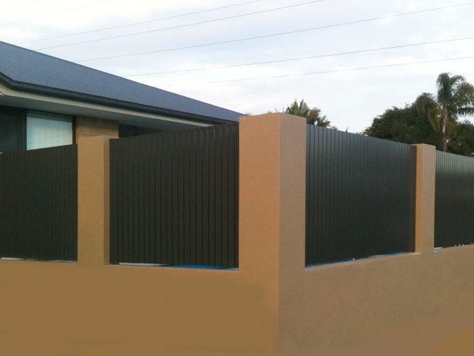 Slatted privacy screens by Hiliner Pool Fencing Brisbane