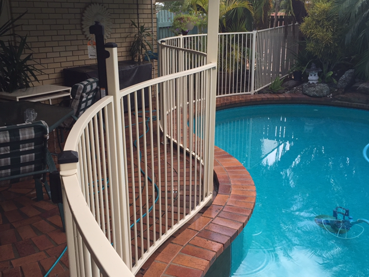 Pool fencing ideas in aluminium or frame less glass